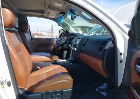 2016 Toyota Sequoia Platinum 5.7L V8 z USA, uszkodzony, nr VIN 5TDDW5G16GS146101